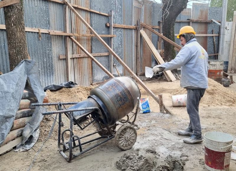 Avanza la construcción de nuevas aulas en la Escuela Secundaria 3 “Marie Curie”