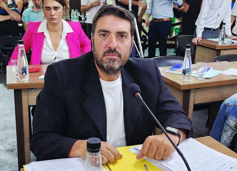 VIDEO | Baguear cruzó a Bouvier tras la entrevista: “Se contradice, falta a la verdad y le echa la culpa a los vecinos”