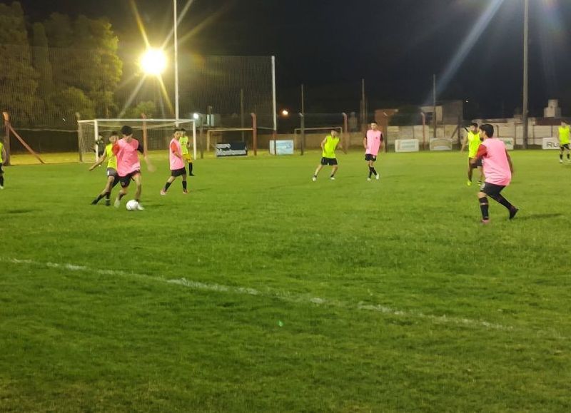 Amistosos y rodaje para los equipos locales antes del inicio del Torneo 6 Ligas